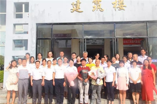 1536737496228639.jpg 640.webp (3).jpg